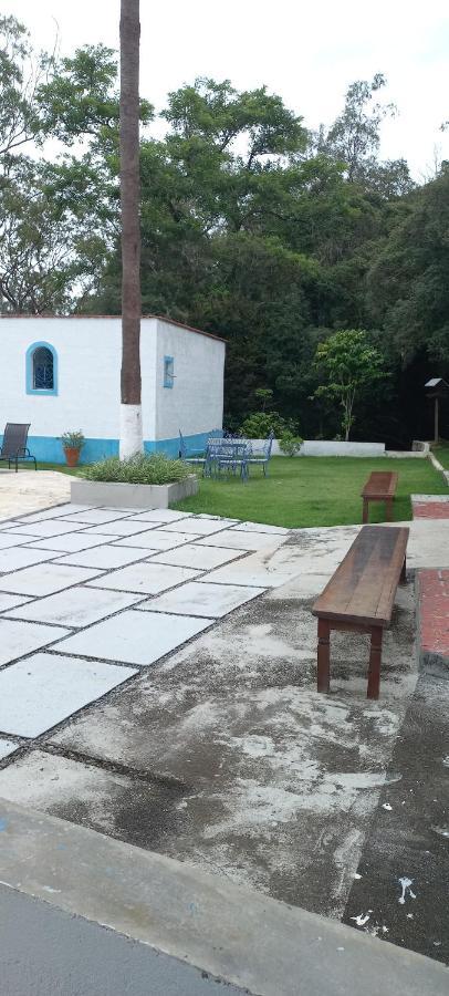 Hotel Chalezinho Santorini & Eventos Guararema Exteriér fotografie